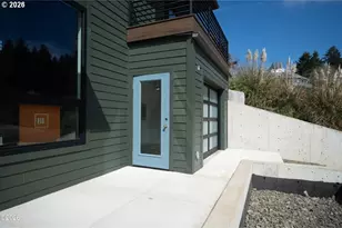 1025 NE 7th Dr, Newport, OR 97365 - Photo 19