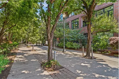 618 NW 12th Ave #303, Portland, OR 97209 - Photo 31