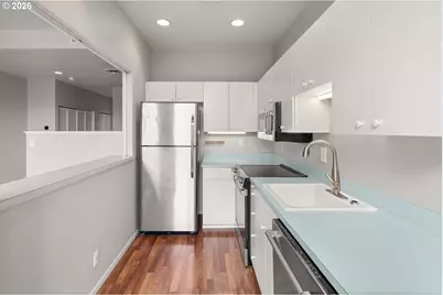 618 NW 12th Ave #303, Portland, OR 97209 - Photo 13