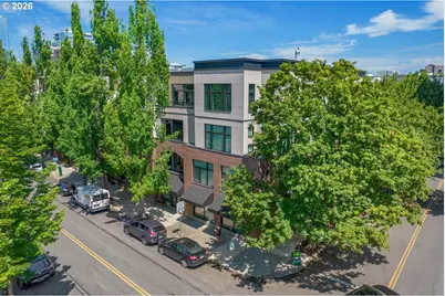 618 NW 12th Ave #303, Portland, OR 97209 - Photo 3