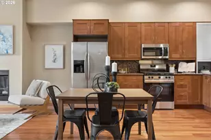 5123 S Corbett Ave, Portland, OR 97239 - Photo 13