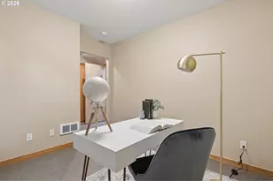5123 S Corbett Ave, Portland, OR 97239 - Photo 19