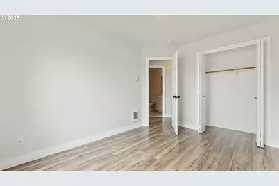 162 Fenton Ave #B, Molalla, OR 97038 - Photo 13