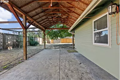24938 McCutcheon Ave, Veneta, OR 97487 - Photo 35