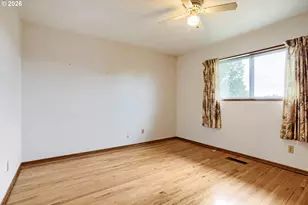14141 NE Fremont Ct, Portland, OR 97230 - Photo 17