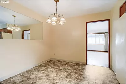 14141 NE Fremont Ct, Portland, OR 97230 - Photo 7