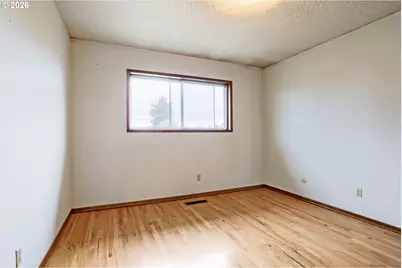 14141 NE Fremont Ct, Portland, OR 97230 - Photo 21