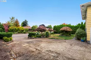 14141 NE Fremont Ct, Portland, OR 97230 - Photo 37
