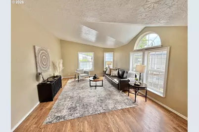 1282 E 3rd St #37, Lafayette, OR 97127 - Photo 3