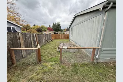 1282 E 3rd St #37, Lafayette, OR 97127 - Photo 25