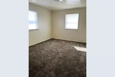 407 NE Waite St, Myrtle Creek, OR 97457 - Photo 13