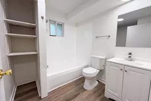 5216 SE 132nd Ave, Portland, OR 97236 - Photo 5