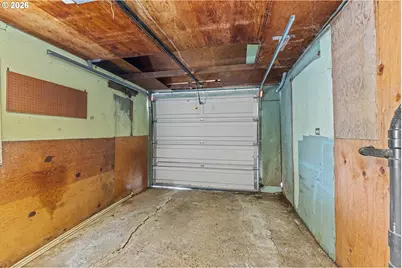 1688 N 8th St, Coos Bay, OR 97420 - Photo 23