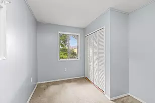 1688 N 8th St, Coos Bay, OR 97420 - Photo 11