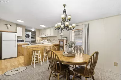 56005 Browning Dr, Bend, OR 97707 - Photo 25