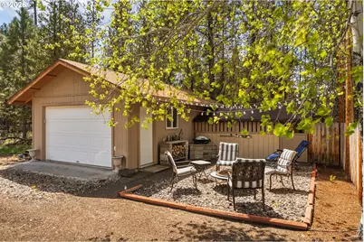 56005 Browning Dr, Bend, OR 97707 - Photo 13