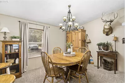 56005 Browning Dr, Bend, OR 97707 - Photo 15