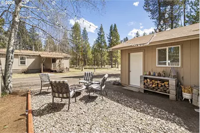 56005 Browning Dr, Bend, OR 97707 - Photo 7