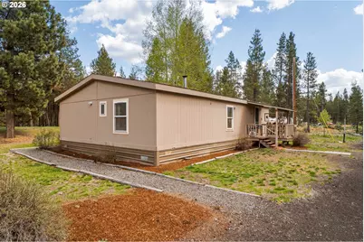 56005 Browning Dr, Bend, OR 97707 - Photo 3