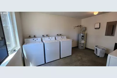 12618 NW Barnes Rd #11, Portland, OR 97229 - Photo 21