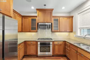 629 SW Trillium Creek Ter, Portland, OR 97225 - Photo 5