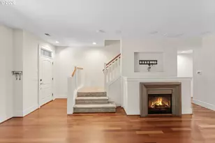 629 SW Trillium Creek Ter, Portland, OR 97225 - Photo 3