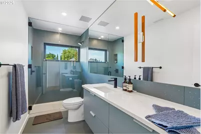 3905 N Overlook Ter, Portland, OR 97227 - Photo 31