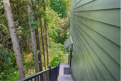 3905 N Overlook Ter, Portland, OR 97227 - Photo 43