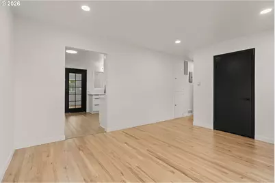 5073 SE Rainbow Ln, Milwaukie, OR 97222 - Photo 9