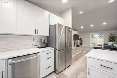 5024 Cedar View Dr, Springfield, OR 97478 - Photo 9