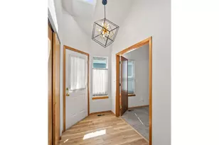 727 NE Dallas St, Camas, WA 98607 - Photo 5