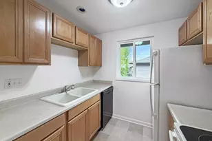 12642 NW Barnes Rd, Portland, OR 97229 - Photo 11