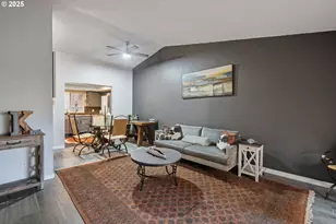 2818 Tree Top Ln, West Linn, OR 97068 - Photo 11