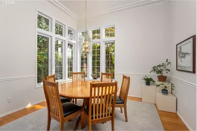 500 NW Pacific Grove Dr, Beaverton, OR 97006 - Photo 9