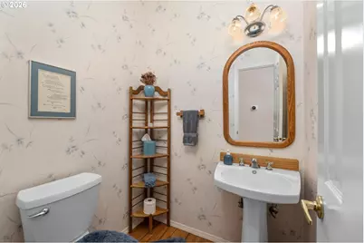 500 NW Pacific Grove Dr, Beaverton, OR 97006 - Photo 23