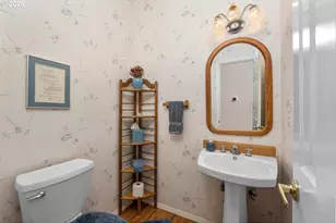 500 NW Pacific Grove Dr, Beaverton, OR 97006 - Photo 23