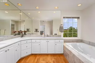 500 NW Pacific Grove Dr, Beaverton, OR 97006 - Photo 27