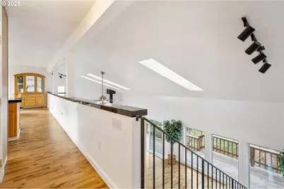 6103 SW Salmon St, Portland, OR 97221 - Photo 9