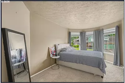 16323 NE Eugene Ct, Portland, OR 97230 - Photo 21