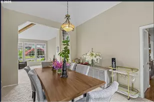 16323 NE Eugene Ct, Portland, OR 97230 - Photo 5