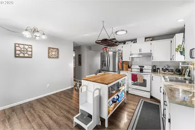 1310 NW 4th St, Battle Ground, WA 98604 - Photo 13