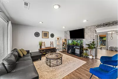 1310 NW 4th St, Battle Ground, WA 98604 - Photo 5