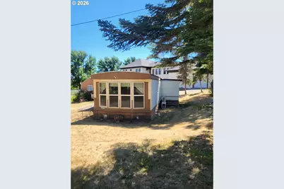 211 McCoy St, Moro, OR 97039 - Photo 5