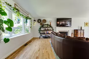 455 Fair Oaks Dr, Eugene, OR 97401 - Photo 9
