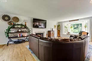 455 Fair Oaks Dr, Eugene, OR 97401 - Photo 11