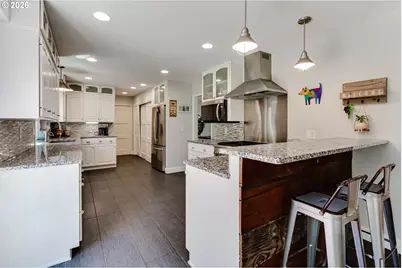455 Fair Oaks Dr, Eugene, OR 97401 - Photo 13