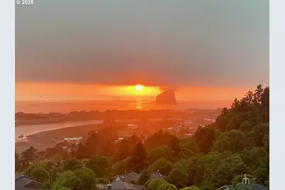 7835 Brooten Mountain Loop, Pacific City, OR 97135 - Photo 5