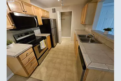 720 NW 185th Ave #306, Beaverton, OR 97006 - Photo 5