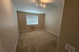 720 NW 185th Ave, Beaverton, OR 97006 - Photo 15