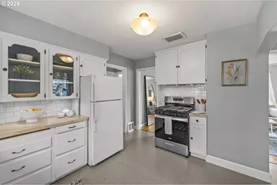 4005 NE Going St, Portland, OR 97211 - Photo 17